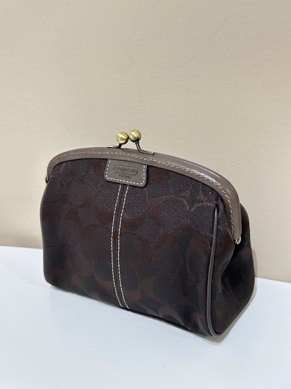 Super Rare Vintage Coach Chocolate Brown Jacquard Kisslock Pouch Legacy Y2K